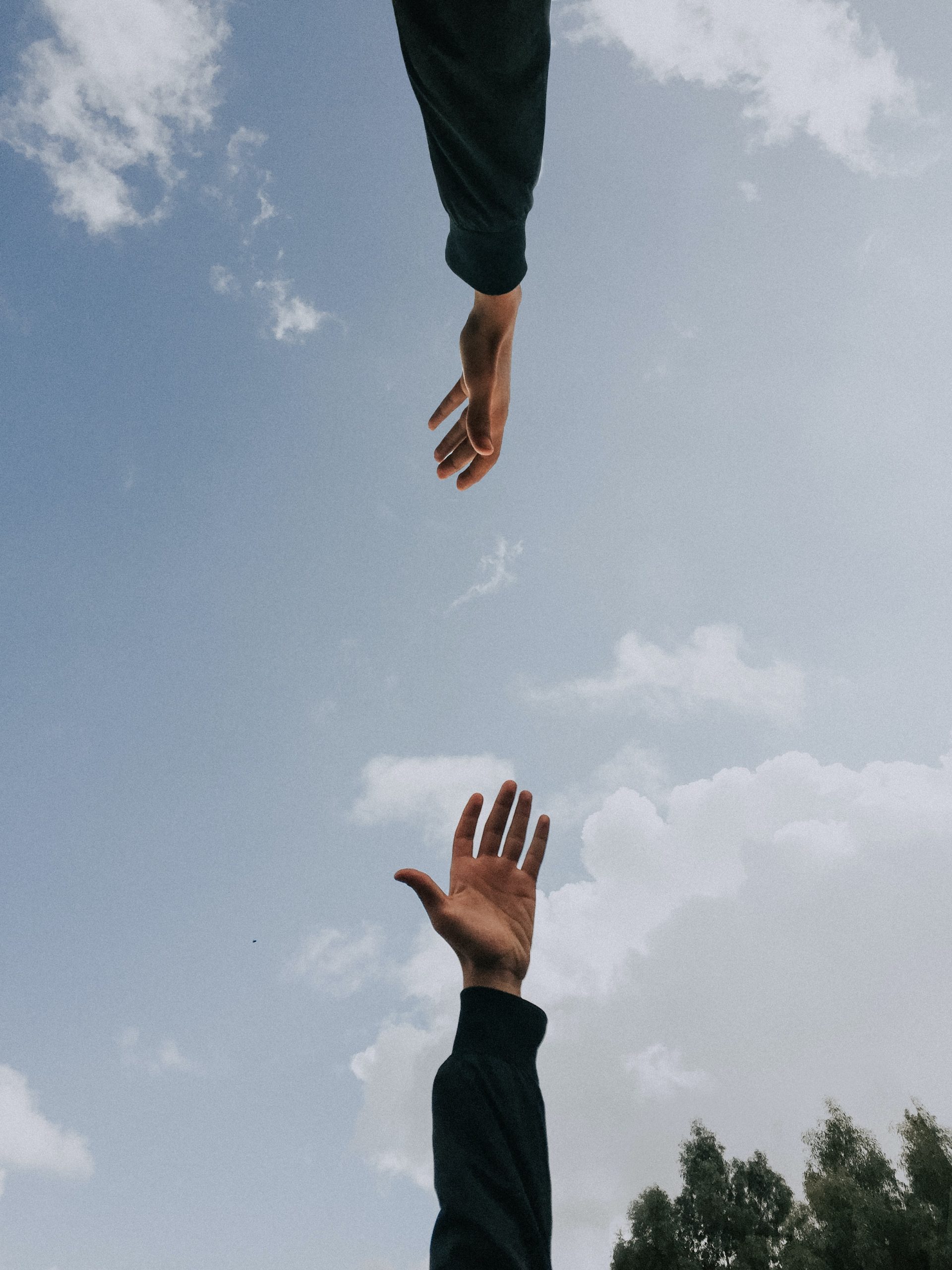 Simpliy Splinting Hands Reaching